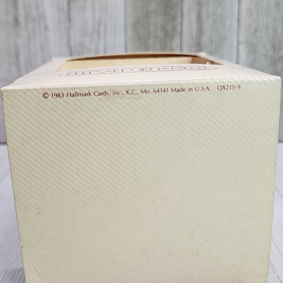 Vintage Hallmark Keepsake Ornament Currier and Ives Christmas 1983 - Picture 5 of 7